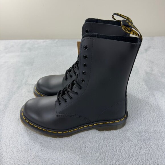 Dr Martens NWT 1490 Bex Smooth Leather Boots Sz 8 Men's/9 Women's/7 UK/41 EU - Picture 12 of 15